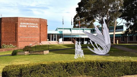 Photoshopped image of large metal sculpture in front of Council administation building